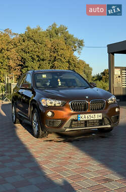 Внедорожник / Кроссовер BMW X1 2016 в 