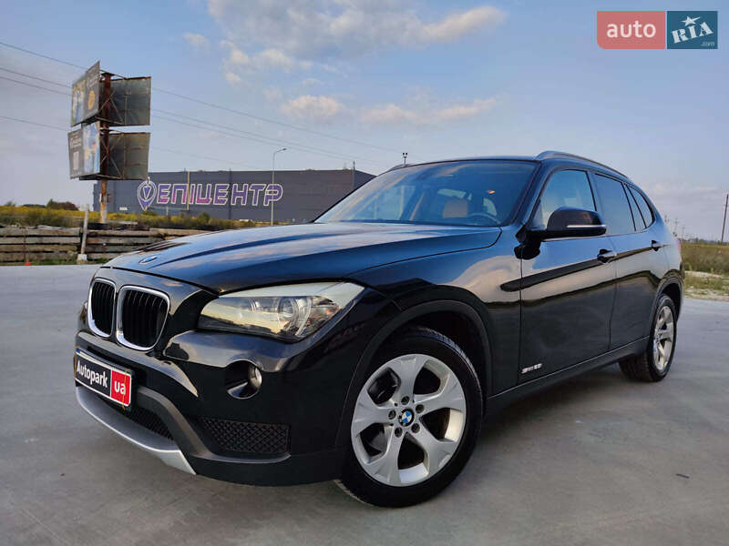 Позашляховик / Кросовер BMW X1 2014 в 