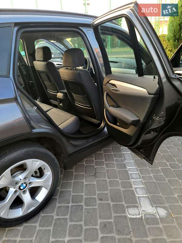 Позашляховик / Кросовер BMW X1 2014 в Черкасах
