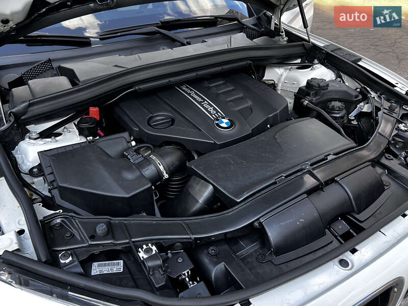 Внедорожник / Кроссовер BMW X1 2013 в Каменском