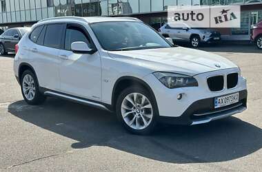 Позашляховик / Кросовер BMW X1 2009 в Києві