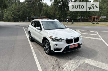 Внедорожник / Кроссовер BMW X1 2016 в Луцке