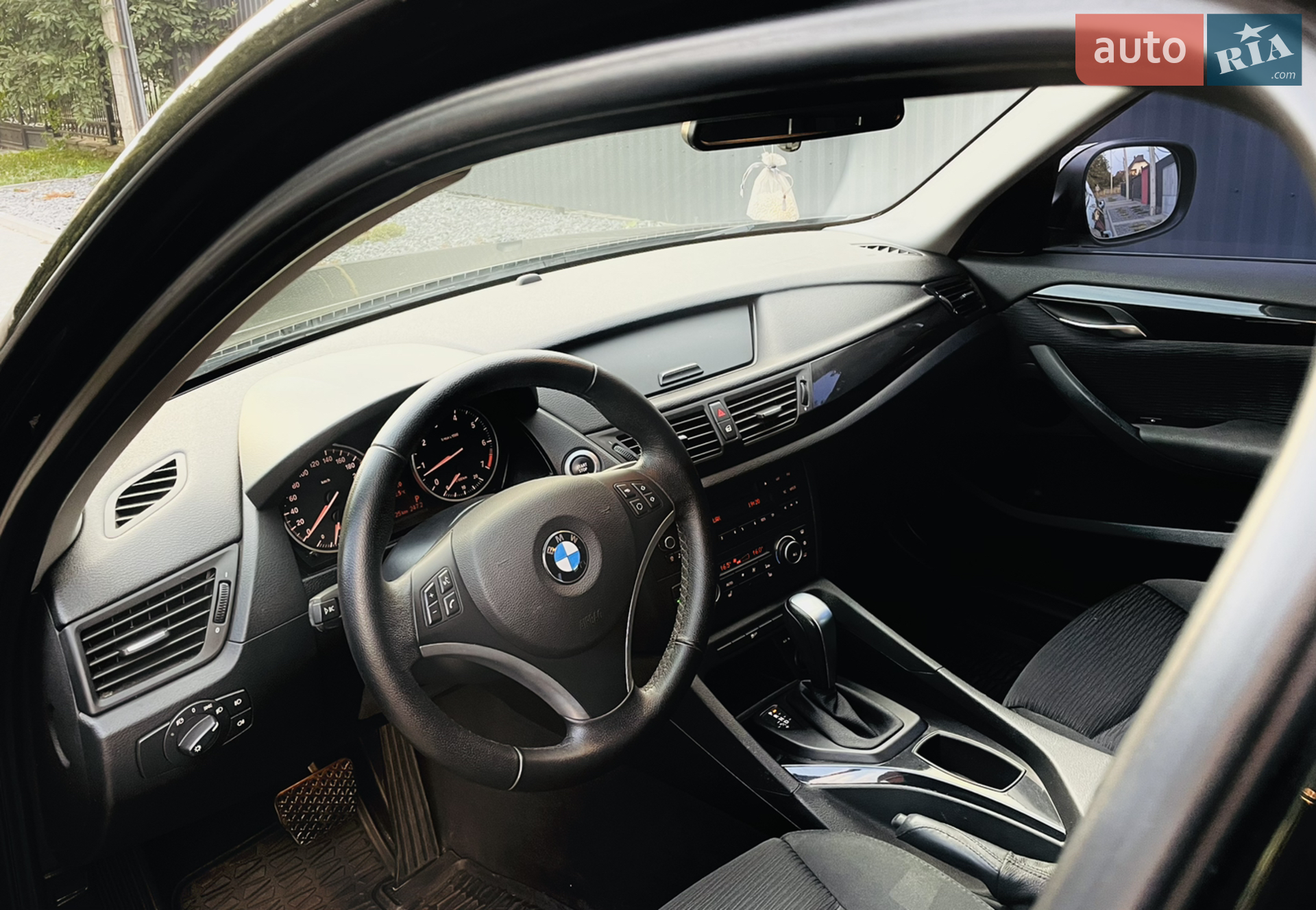 2011 BMW X1 - мініатюра 10