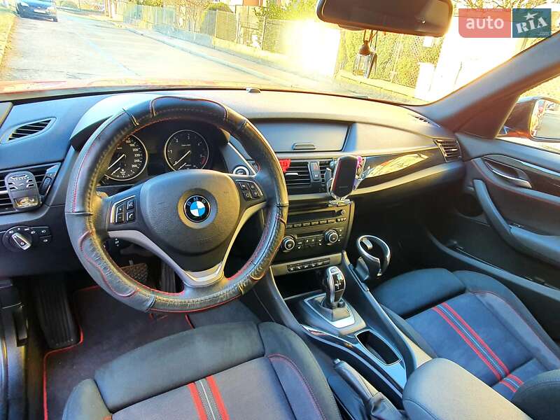 Внедорожник / Кроссовер BMW X1 2012 в Рахове