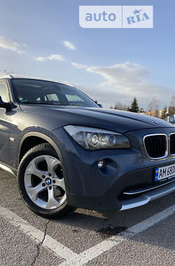 Внедорожник / Кроссовер BMW X1 2012 в Житомире