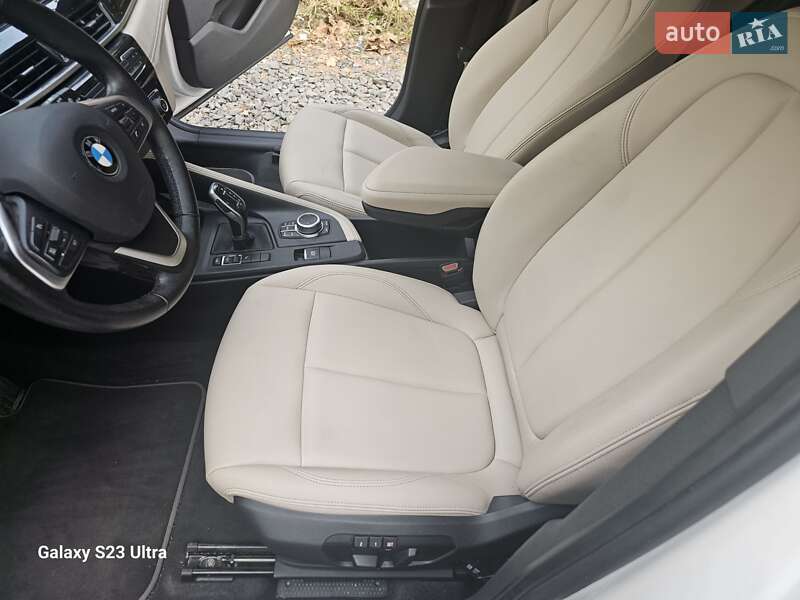 Внедорожник / Кроссовер BMW X1 2020 в Киеве