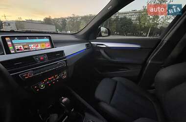 Внедорожник / Кроссовер BMW X1 2022 в 