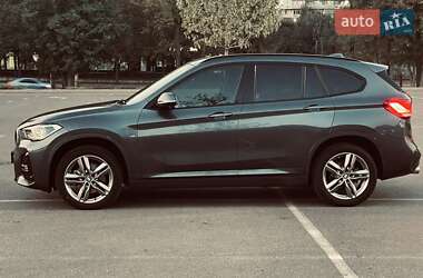 Внедорожник / Кроссовер BMW X1 2022 в 