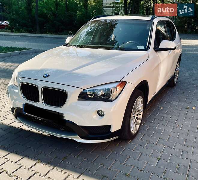 Внедорожник / Кроссовер BMW X1 2014 в Луцке