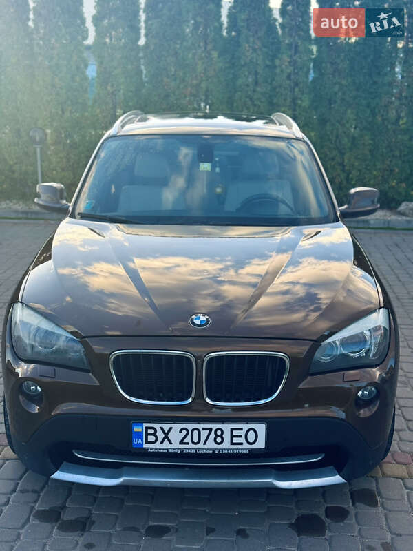 Внедорожник / Кроссовер BMW X1 2010 в Дунаевцах