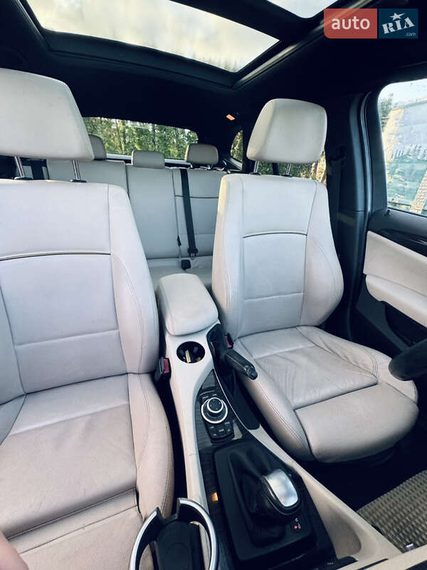 Внедорожник / Кроссовер BMW X1 2010 в Дунаевцах