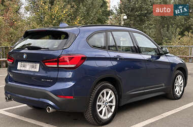 Внедорожник / Кроссовер BMW X1 2020 в 