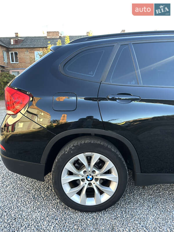 Внедорожник / Кроссовер BMW X1 2014 в Бердичеве