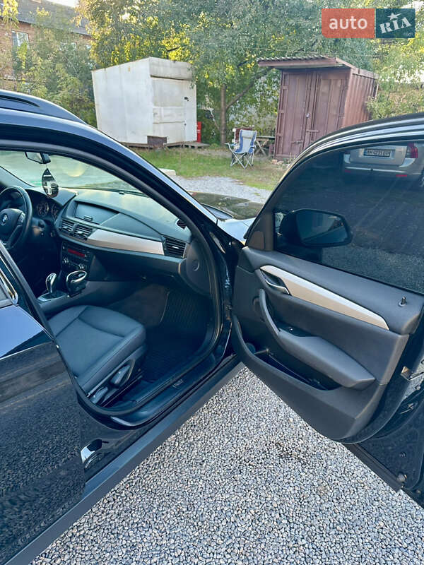 Внедорожник / Кроссовер BMW X1 2014 в Бердичеве