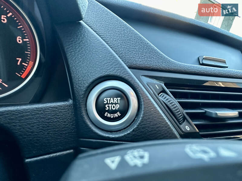 Внедорожник / Кроссовер BMW X1 2014 в Бердичеве