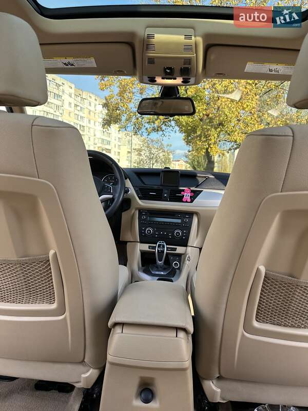 Внедорожник / Кроссовер BMW X1 2012 в Киеве