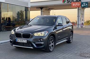 Внедорожник / Кроссовер BMW X1 2017 в Одессе