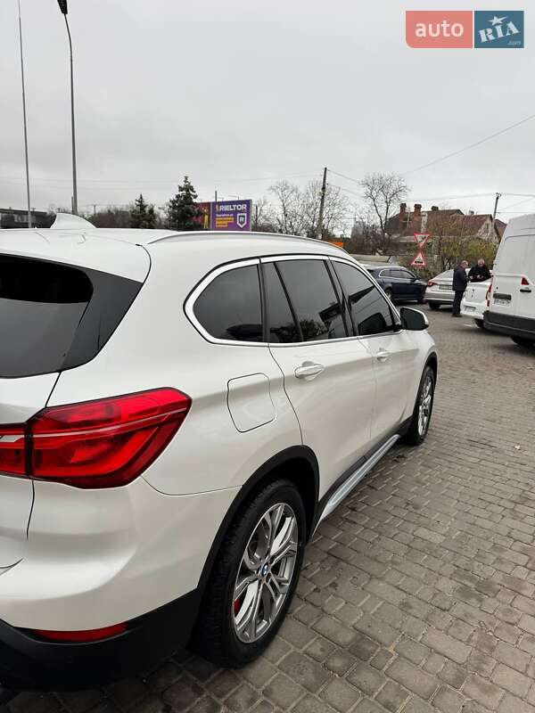 Позашляховик / Кросовер BMW X1 2017 в Одесі