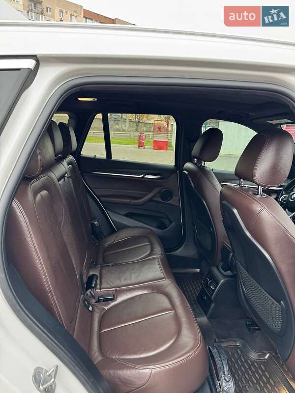 Позашляховик / Кросовер BMW X1 2017 в Одесі