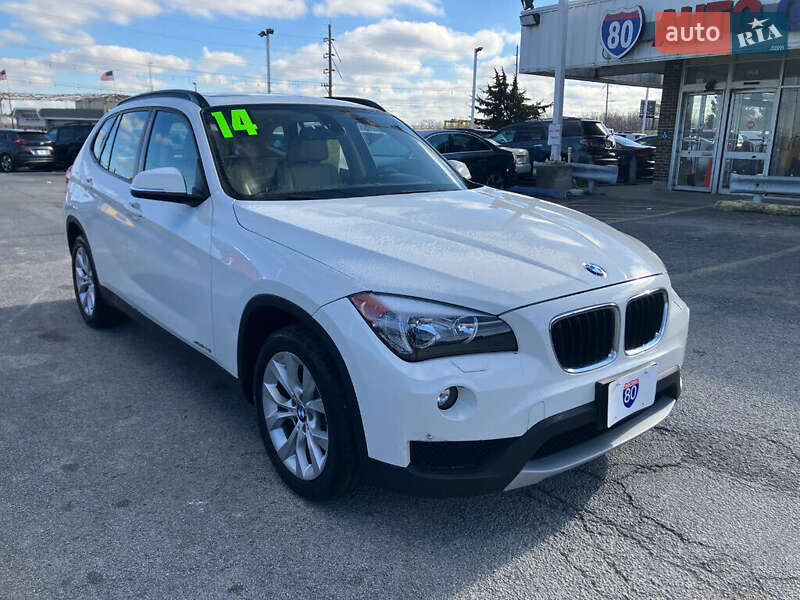 Внедорожник / Кроссовер BMW X1 2014 в 