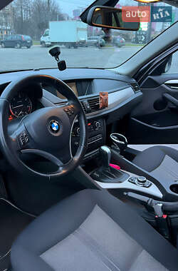 Внедорожник / Кроссовер BMW X1 2010 в 