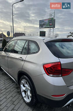 Внедорожник / Кроссовер BMW X1 2013 в Киеве