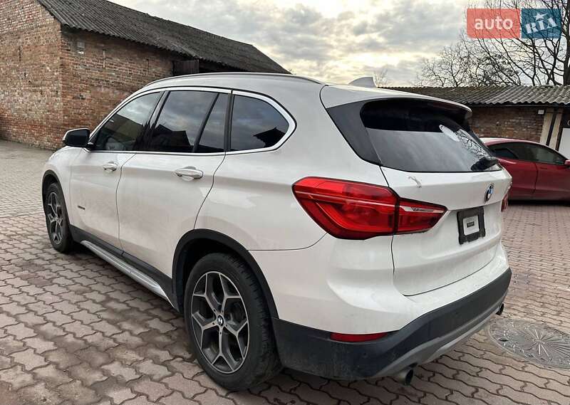 Внедорожник / Кроссовер BMW X1 2015 в Виннице