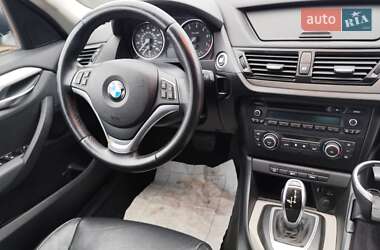 Внедорожник / Кроссовер BMW X1 2012 в 
