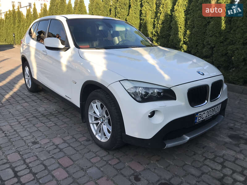 Внедорожник / Кроссовер BMW X1 2010 в Львове