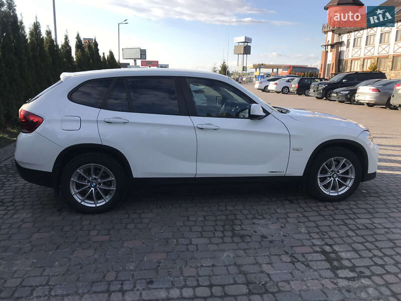 Внедорожник / Кроссовер BMW X1 2010 в Львове