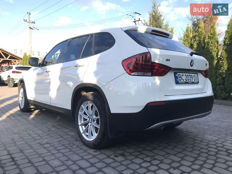 Внедорожник / Кроссовер BMW X1 2010 в Львове