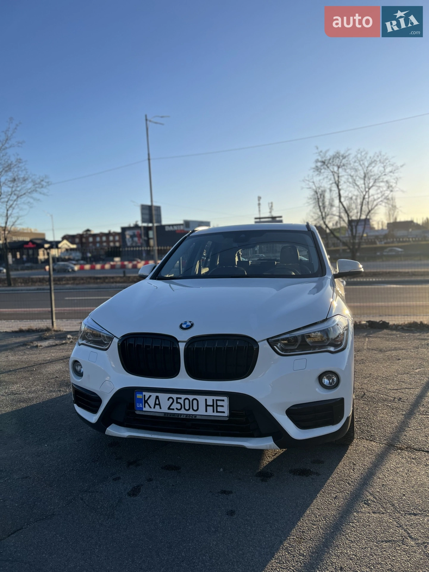 2019 BMW X1 - фото 1
