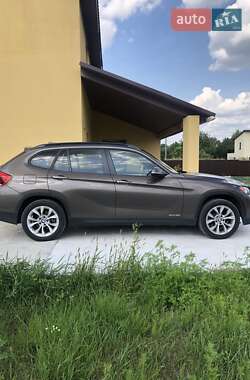 Внедорожник / Кроссовер BMW X1 2013 в Киеве