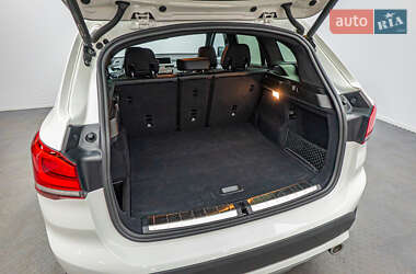 Внедорожник / Кроссовер BMW X1 2021 в 