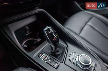 Внедорожник / Кроссовер BMW X1 2021 в 