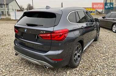 Внедорожник / Кроссовер BMW X1 2015 в 