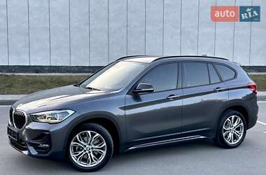 Позашляховик / Кросовер BMW X1 2022 в Києві