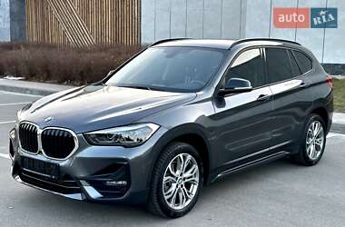 Позашляховик / Кросовер BMW X1 2022 в Києві