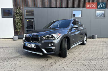 Внедорожник / Кроссовер BMW X1 2015 в Хмельницком