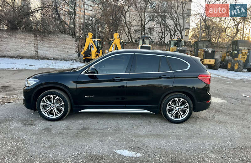 Позашляховик / Кросовер BMW X1 2016 в Кривому Розі
