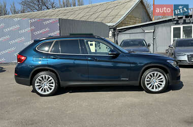 Внедорожник / Кроссовер BMW X1 2014 в 