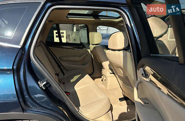 Внедорожник / Кроссовер BMW X1 2014 в 
