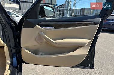 Внедорожник / Кроссовер BMW X1 2014 в 