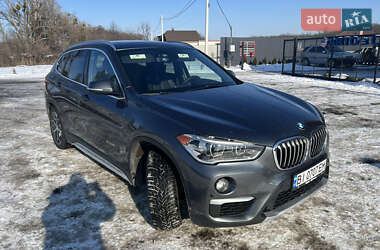 Внедорожник / Кроссовер BMW X1 2016 в Полтаве