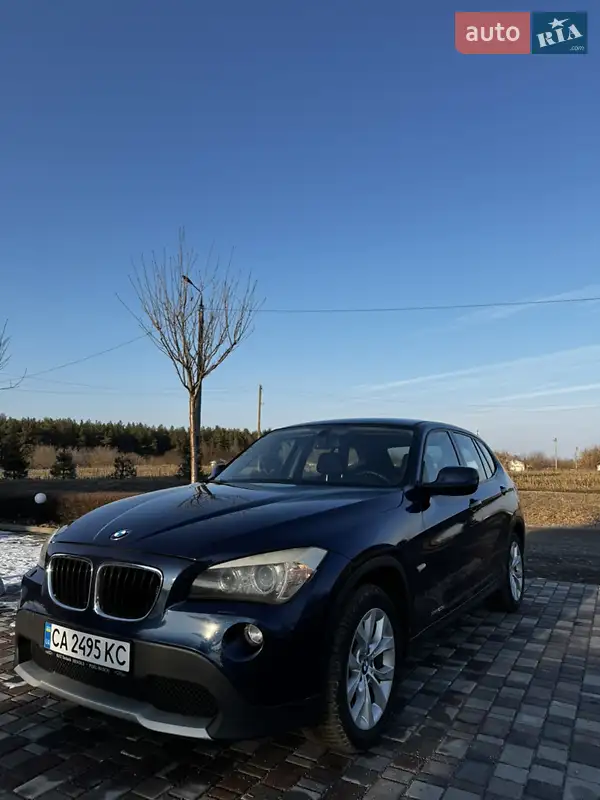 BMW X1 2011