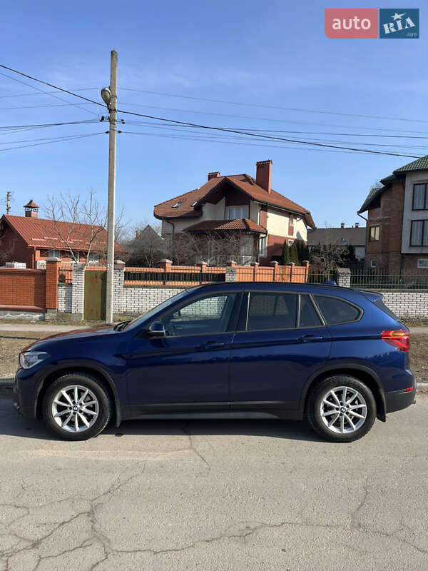 Внедорожник / Кроссовер BMW X1 2016 в Львове