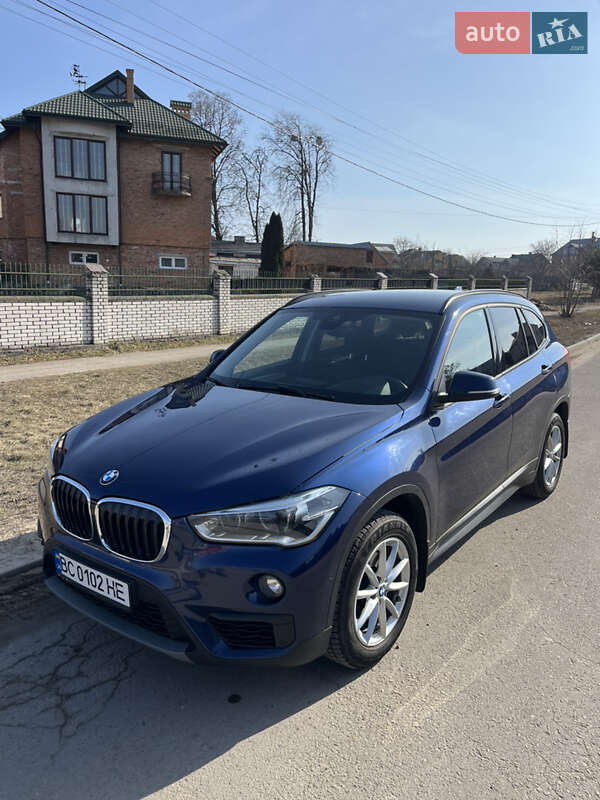 Внедорожник / Кроссовер BMW X1 2016 в Львове