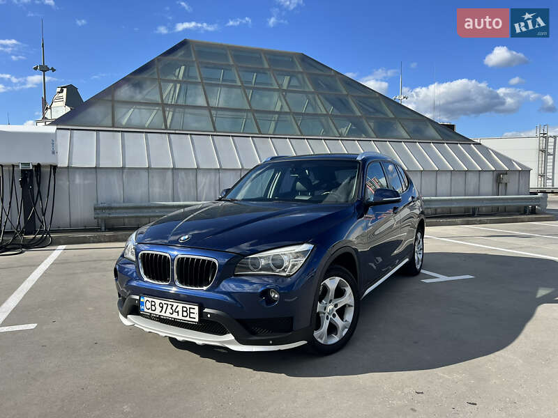 Позашляховик / Кросовер BMW X1 2013 в Києві