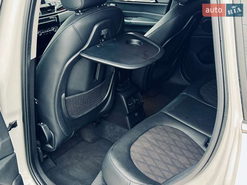Внедорожник / Кроссовер BMW X1 2015 в Тернополе