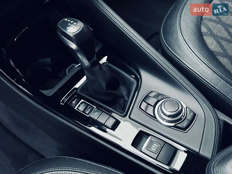Внедорожник / Кроссовер BMW X1 2015 в Тернополе